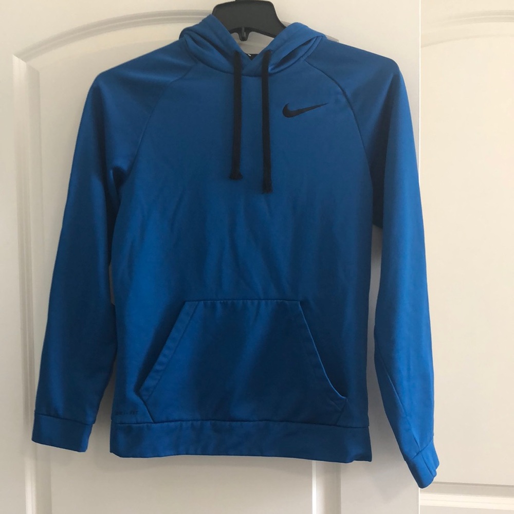 Men’s Nike sweatshirt